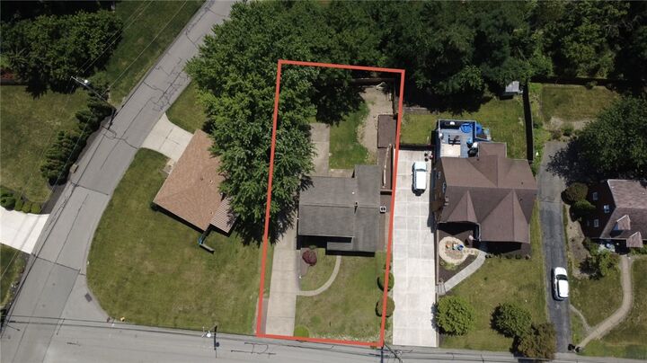Property Photo:  3407 Pinewood  PA 15120 