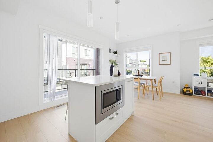 Property Photo: 2277 Oak Meadows Drive 190 BC V3Z 0W6