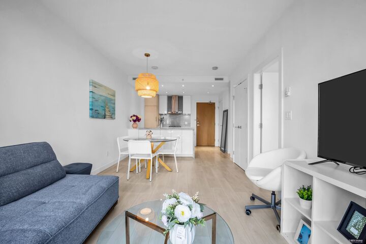 Property Photo: 6098 Station Street 2203 BC V5H 0H4