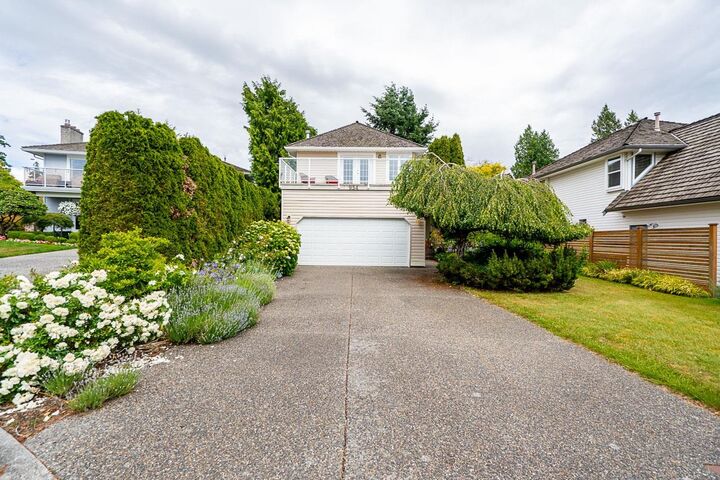 Property Photo: 954 160B Street BC V4A 9A7