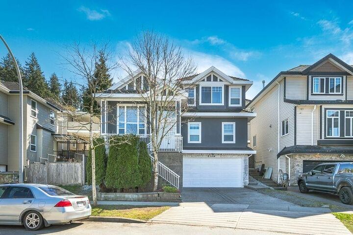 14588 62 Avenue — photo 1