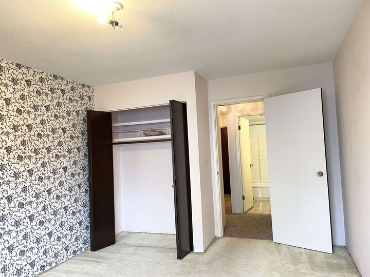 Property Photo:  6380 Buswell Street  BC V6Y 2G2 