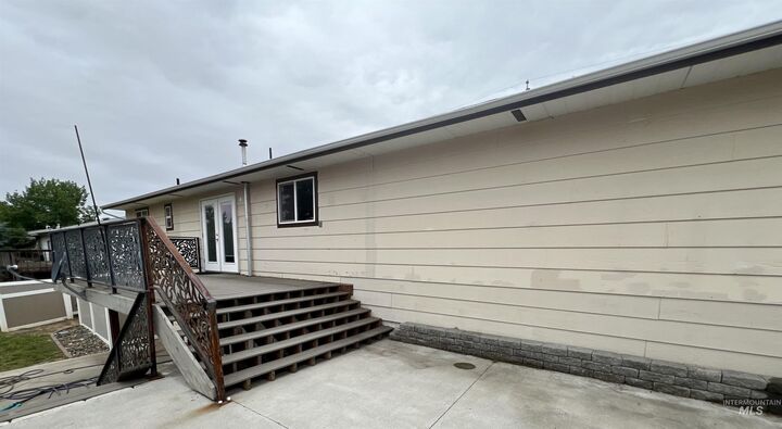Property Photo:  2133 10th Ave.  WA 99403 