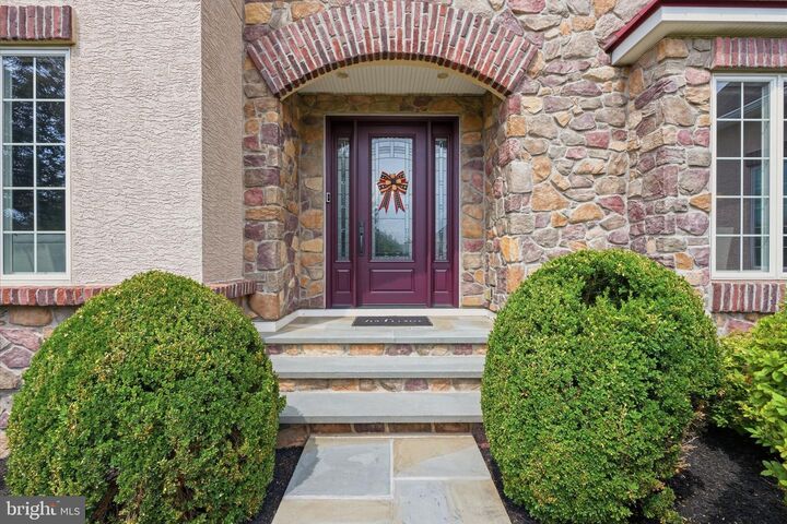 Property Photo:  51 Wordsworth Drive  PA 18974 