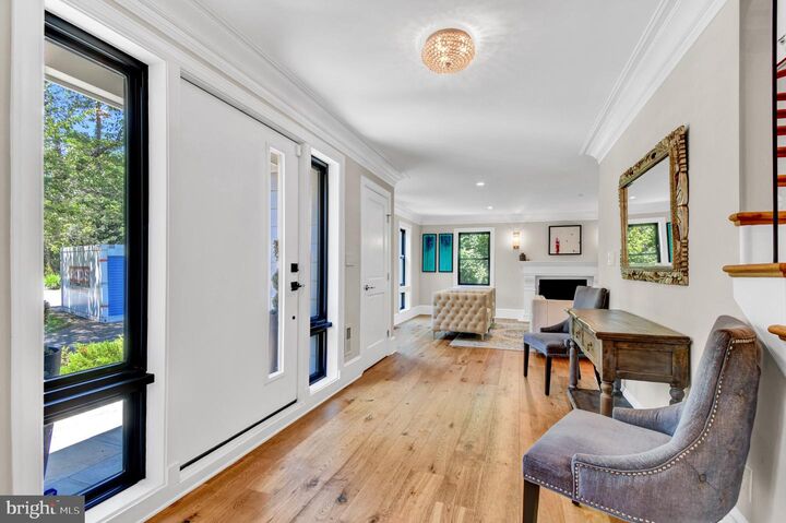 Property Photo: 7601 Persimmon Tree Lane MD 20817