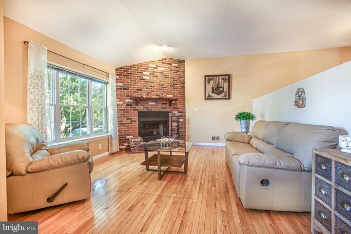 Property Photo:  194 Driscoll Court  NJ 08873 