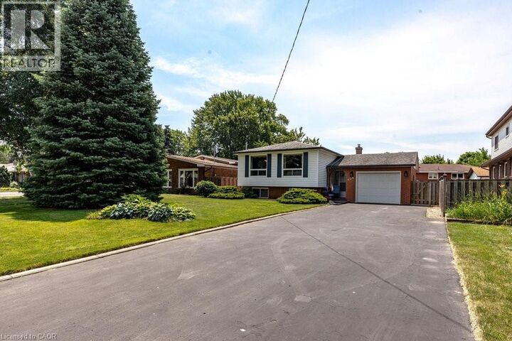 Property Photo: 409 Mohawk Road West ON L9C 1W5