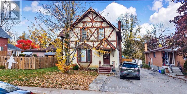 Property Photo: 52 Glenelg Street East ON K9V 1Z3