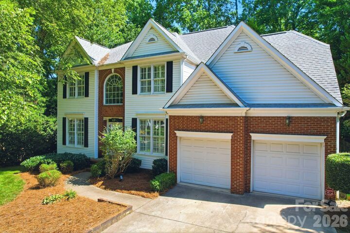 Property Photo: 7711 Abbotsinch Court NC 28269