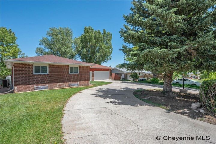 Property Photo:  3520 Sunrise Rd  WY 82009-2759 