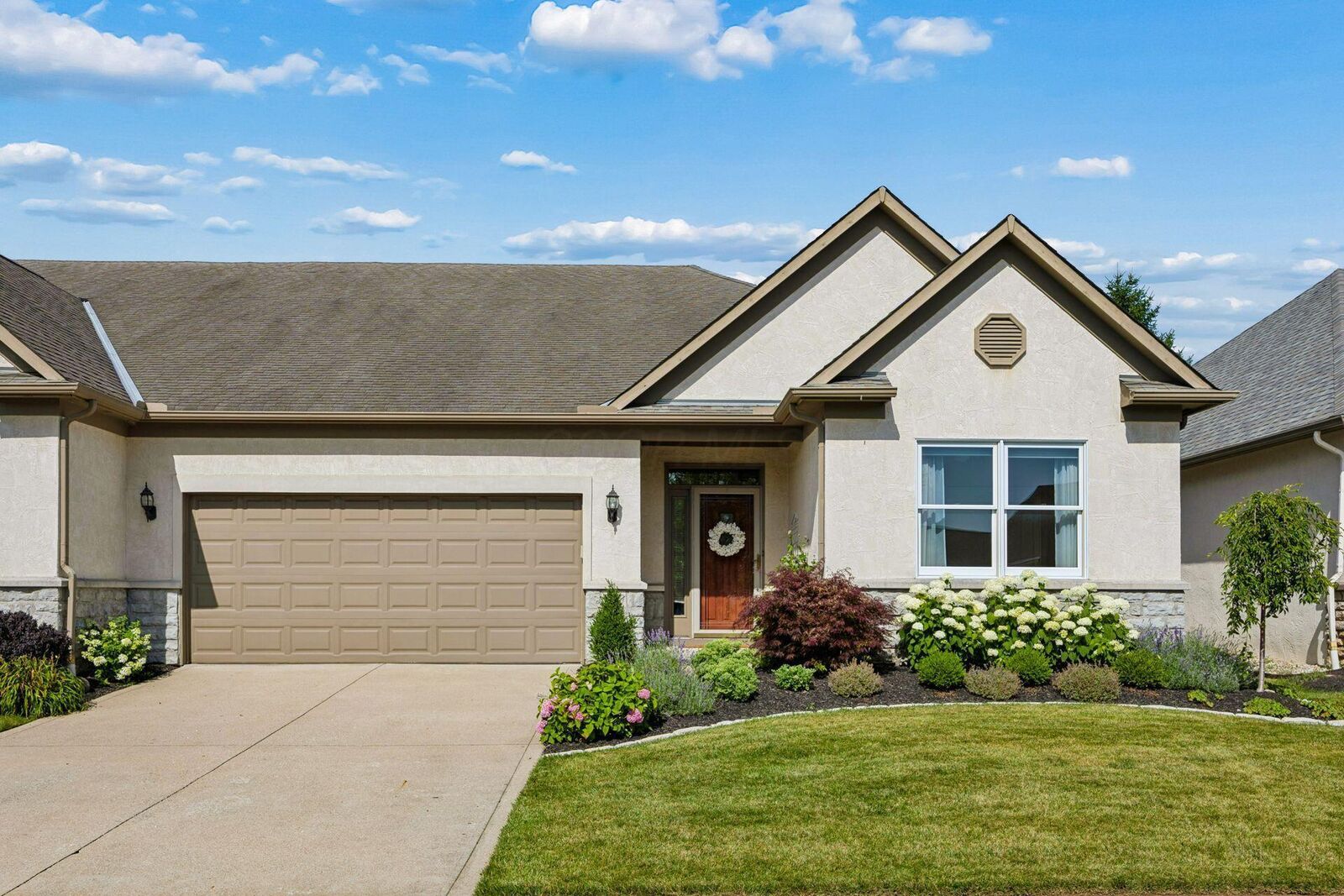 Property Photo:  5349 Castle Pines  OH 43235 
