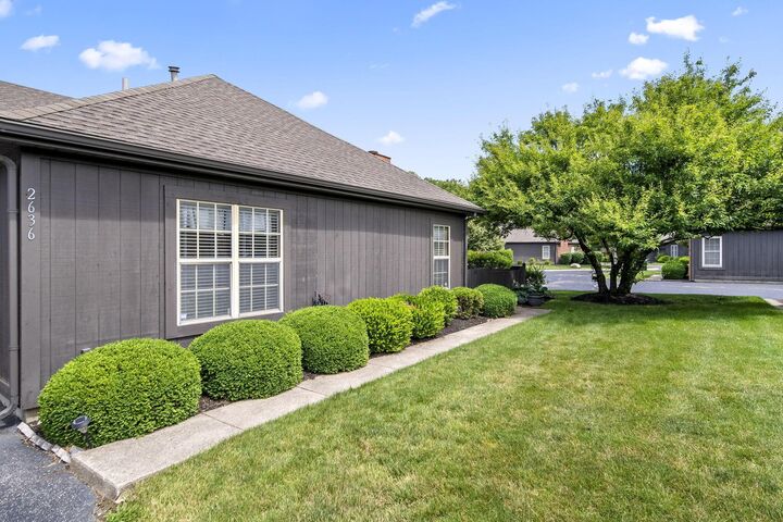 Property Photo: 2636 Trottersway Drive OH 43235