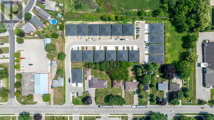 Property Photo:  335 John Street South  ON N5H 2B6 