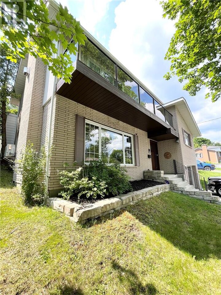 Property Photo: 13 Lancaster Drive ON P3E 3R5