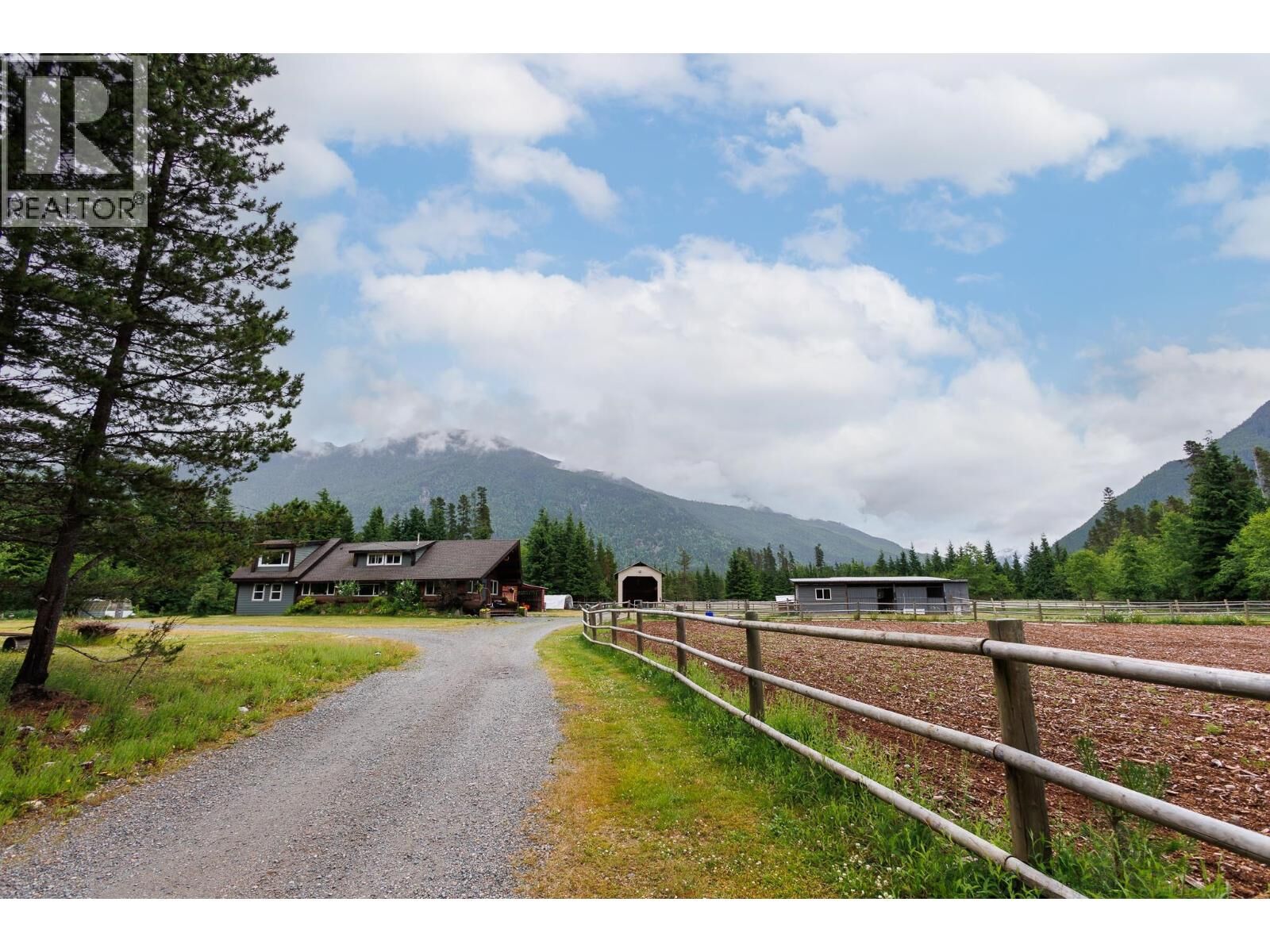 Property Photo:  336 Williams Creek Avenue  BC V8G 0G5 