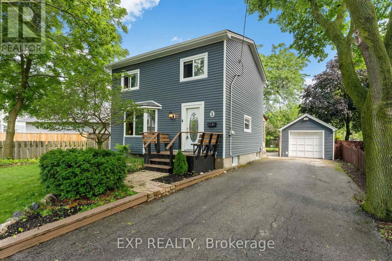 Property Photo: 3 Winnifred Avenue ON L2M 5X2