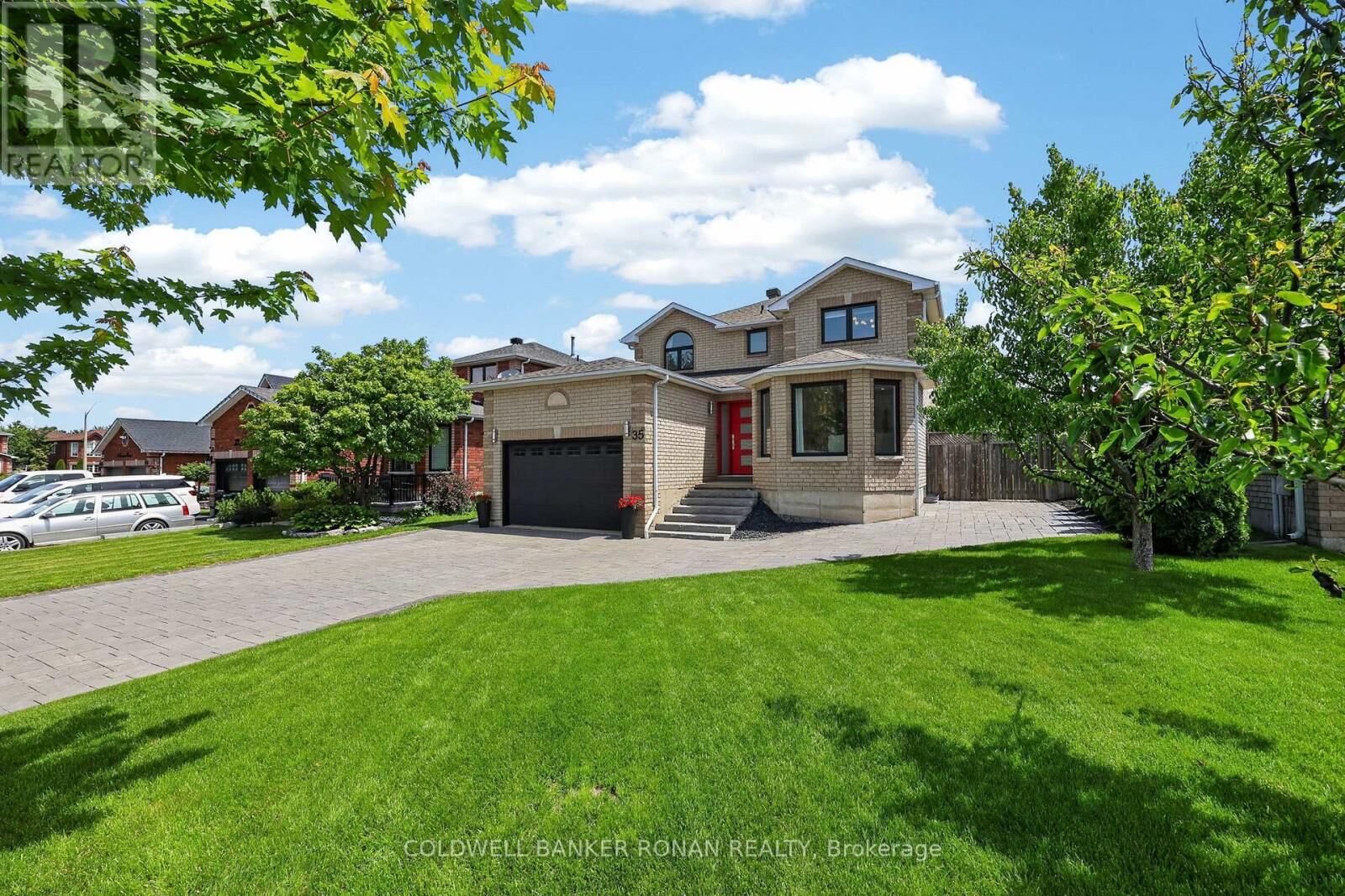 Property Photo:  35 Farmstead Crescent  ON L4N 8S2 