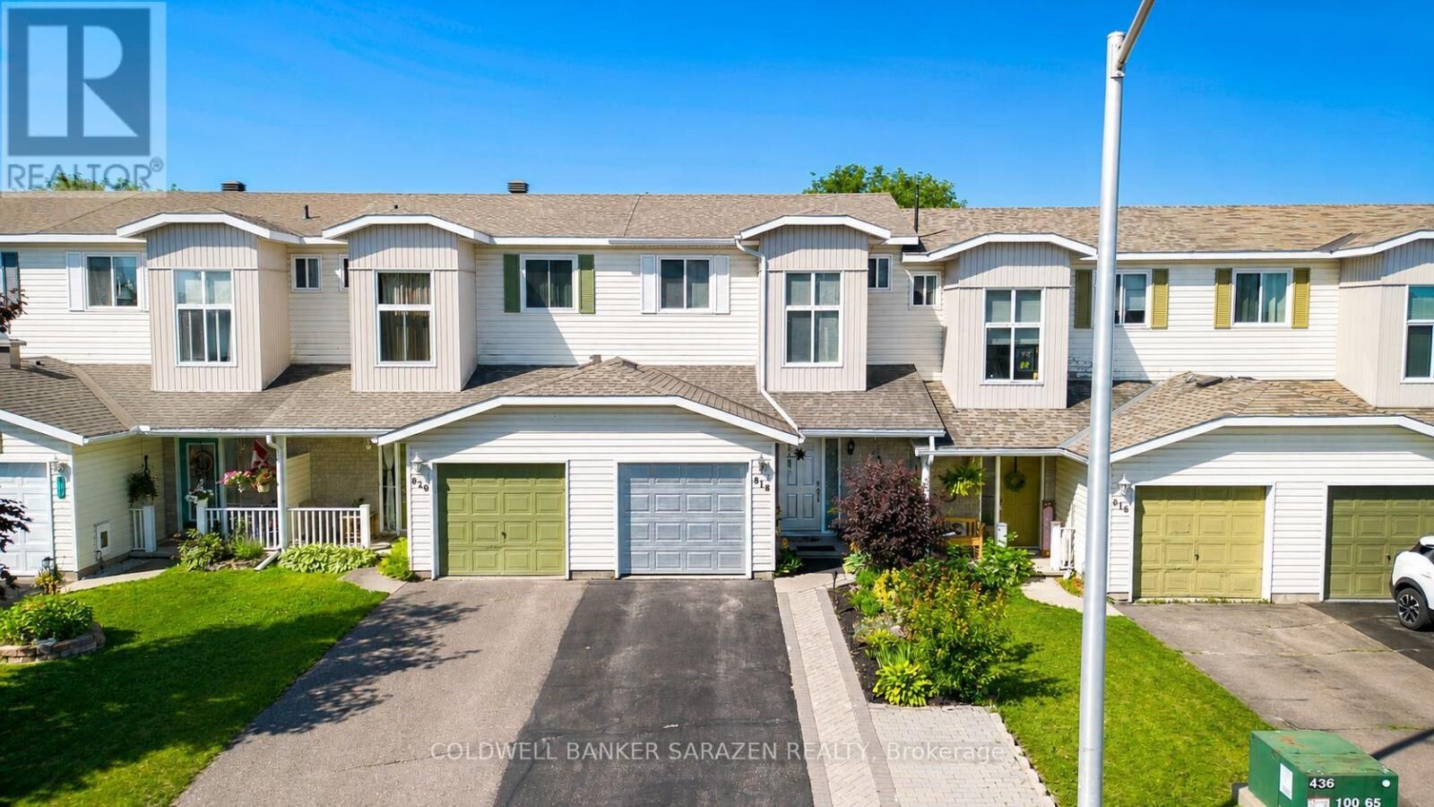 Property Photo:  818 Eighth Street  ON K7V 4K9 