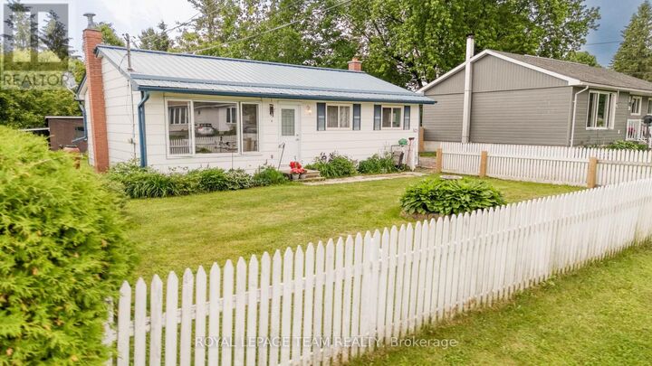 Property Photo:  329 Wylie Street  ON K0A 1A0 