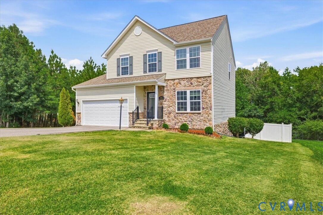 Property Photo: 1916 River Ridge Place VA 23860