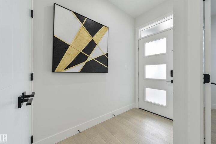 Property Photo: 128 Ravenshire Wynd AB T8H 2R3
