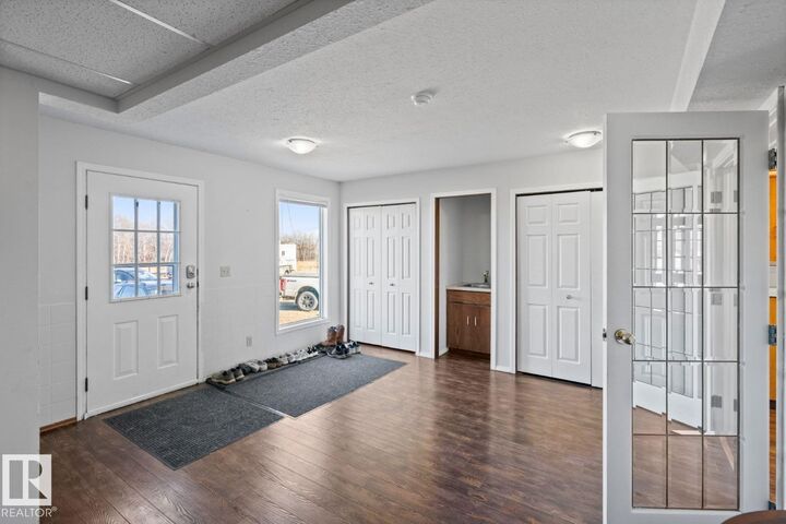 Property Photo: 20203 Township Road 460 AB T4V 5E7