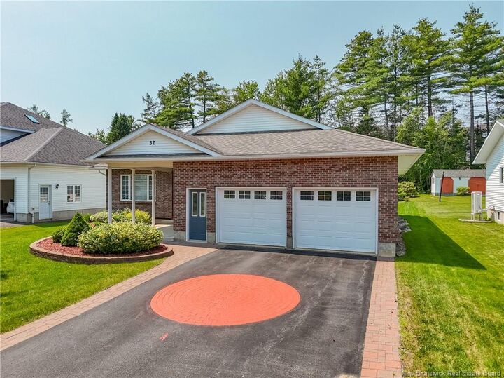 Property Photo:  32 Barbara Court  NB E3B 7G6 