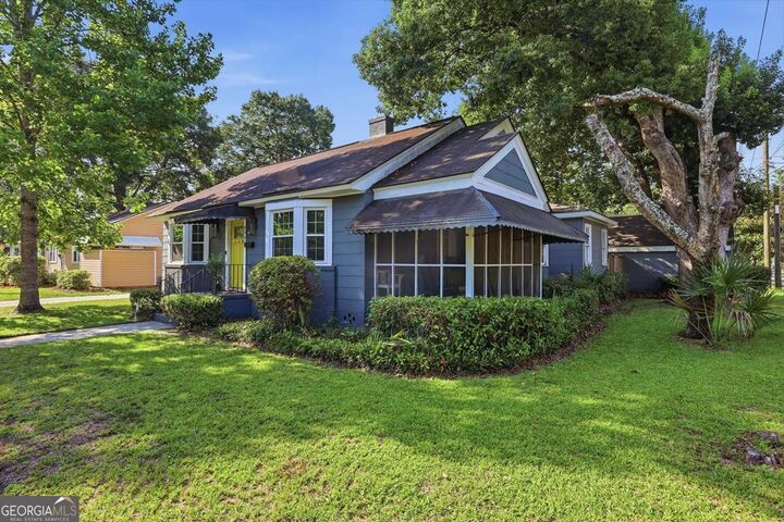 Property Photo:  2301 E 40th Street  GA 31404 