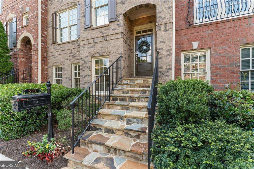 Property Photo: 571 Parkside Village Way NW GA 30060