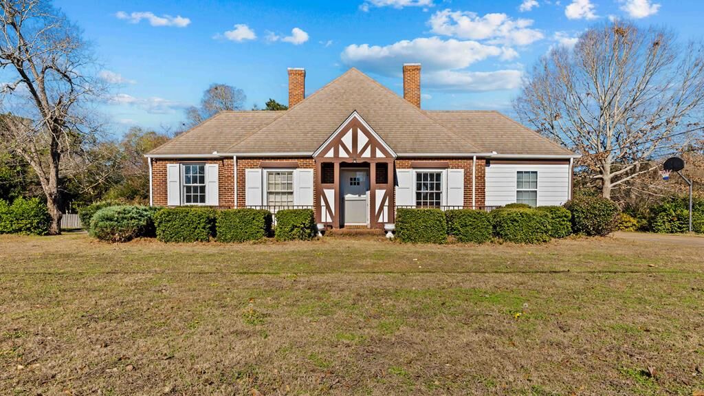 Property Photo:  104 3rd Avenue  GA 31803 