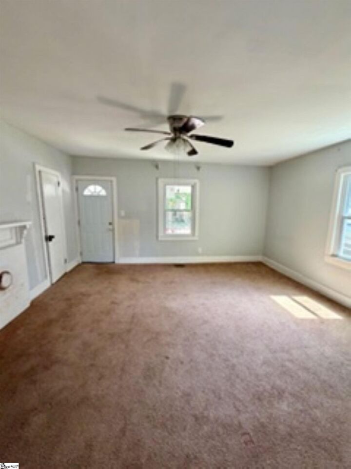 Property Photo:  220 Jackson Street  SC 29346 