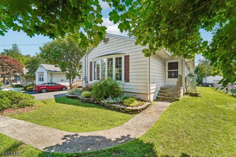 Property Photo:  22 Arlington Ave  NJ 07856 