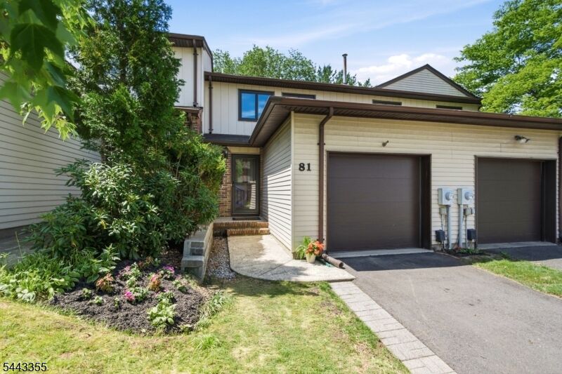 Property Photo: 81 Canterberry Cir NJ 08822
