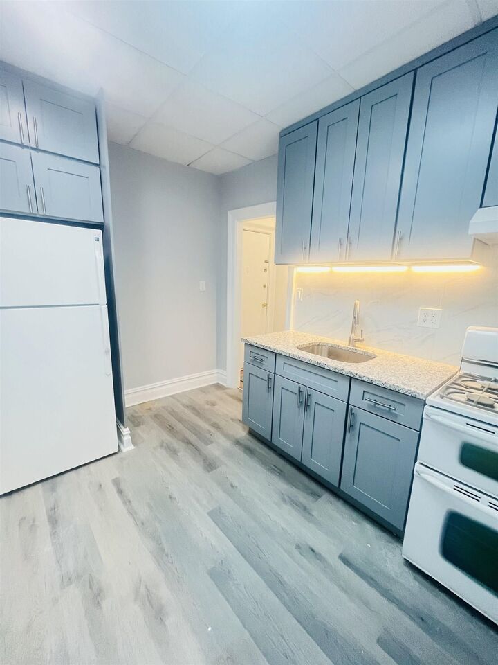 Property Photo:  3718 Park Ave C1  NJ 07086 