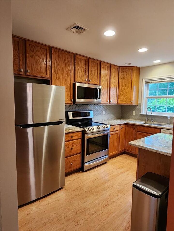 Property Photo:  2740 Upstream Farm Road  PA 18040 