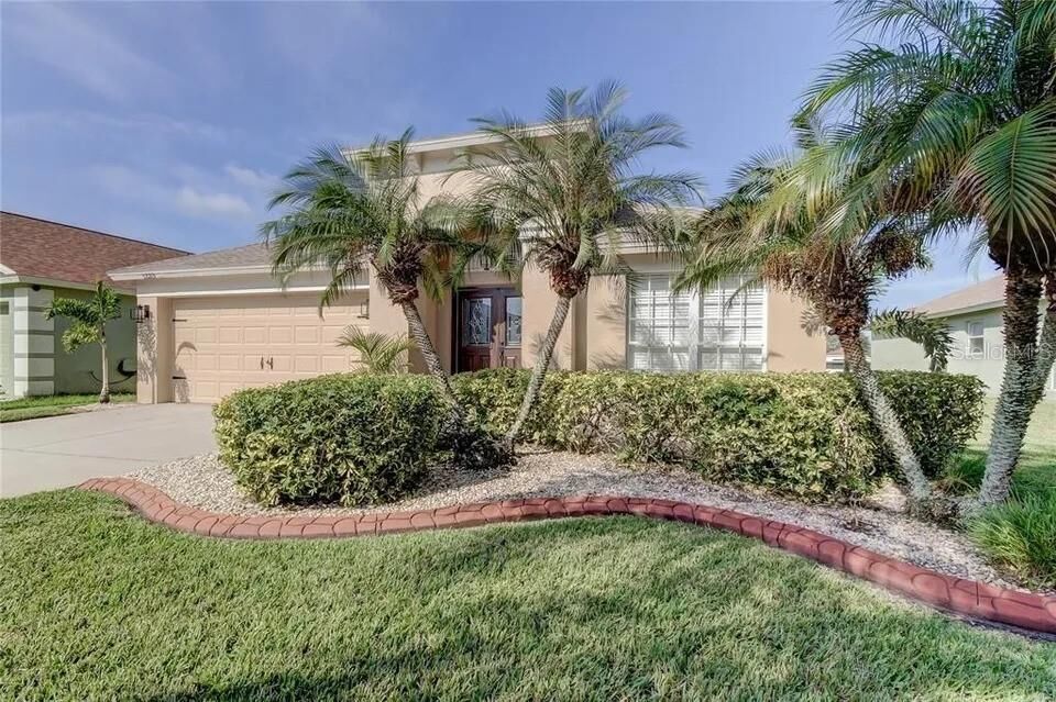 Property Photo:  12213 Ravens Nest Place  FL 33578 