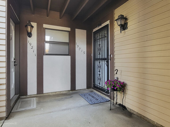 Property Photo: 19215 Elm Drive 19215 IL 60478