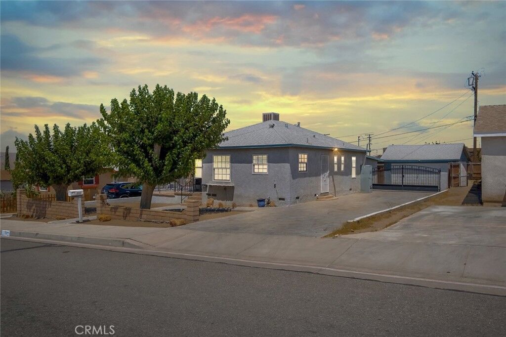 Property Photo:  713 Mount Vernon  CA 92311 