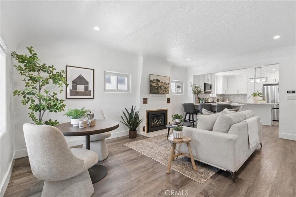 Property Photo:  667 671 Howard Street  CA 93401 