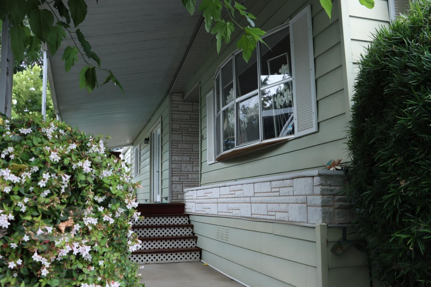 Property Photo: 3231 Vineyard Avenue 35 CA 94566