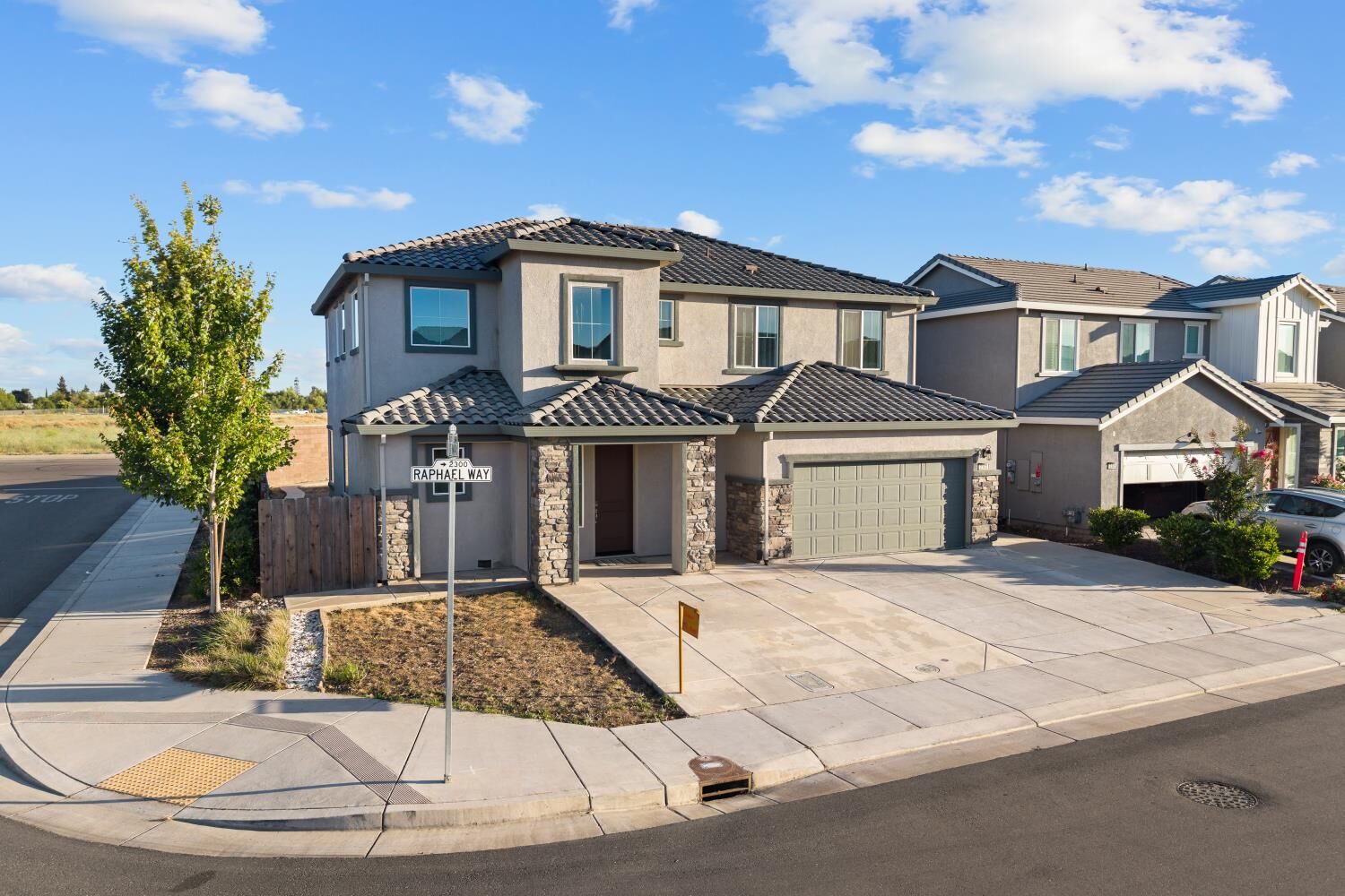 Property Photo:  2302 Raphael Way  CA 95242 