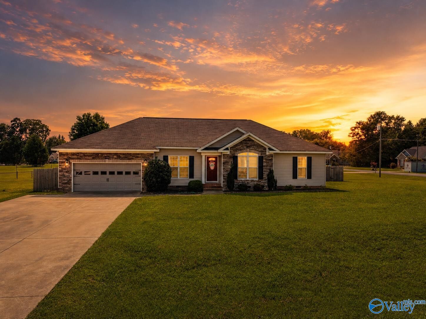 Property Photo: 1917 Blake Drive AL 35907