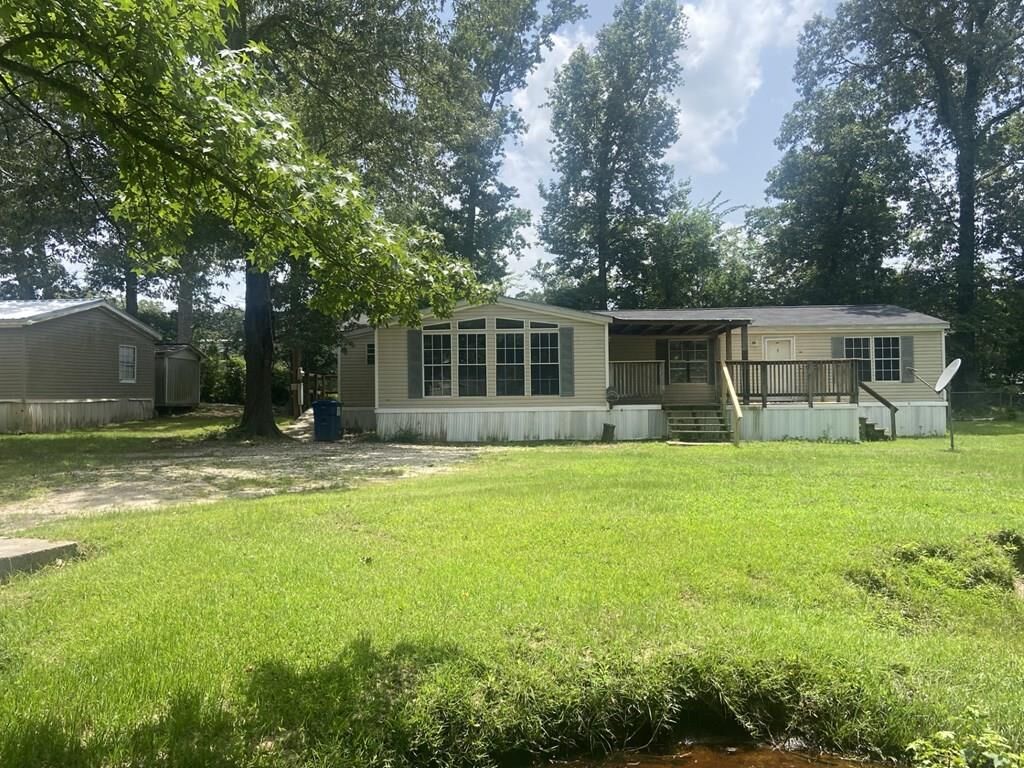 Property Photo:  110 Knollwood Drive  TX 75904 