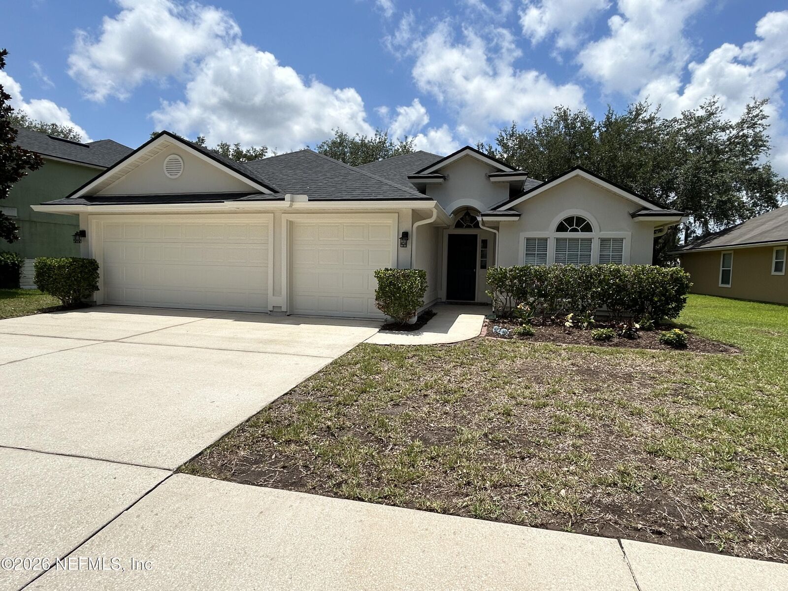 Property Photo: 13916 Fish Eagle Drive FL 32226