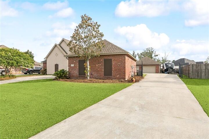 Property Photo:  13795 Shady Hollow Drive  LA 70726 