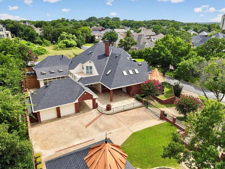 Property Photo:  5811 Scenic Bay Court  TX 76013 