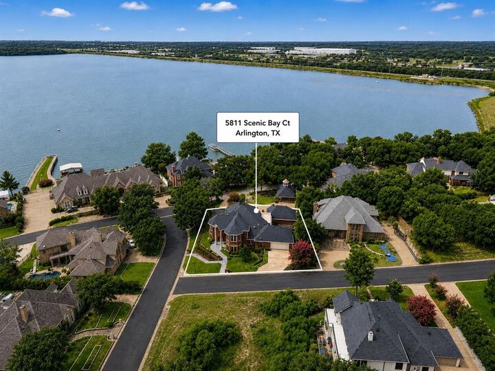 Photo de la propriété:  5811 Scenic Bay Court  TX 76013 