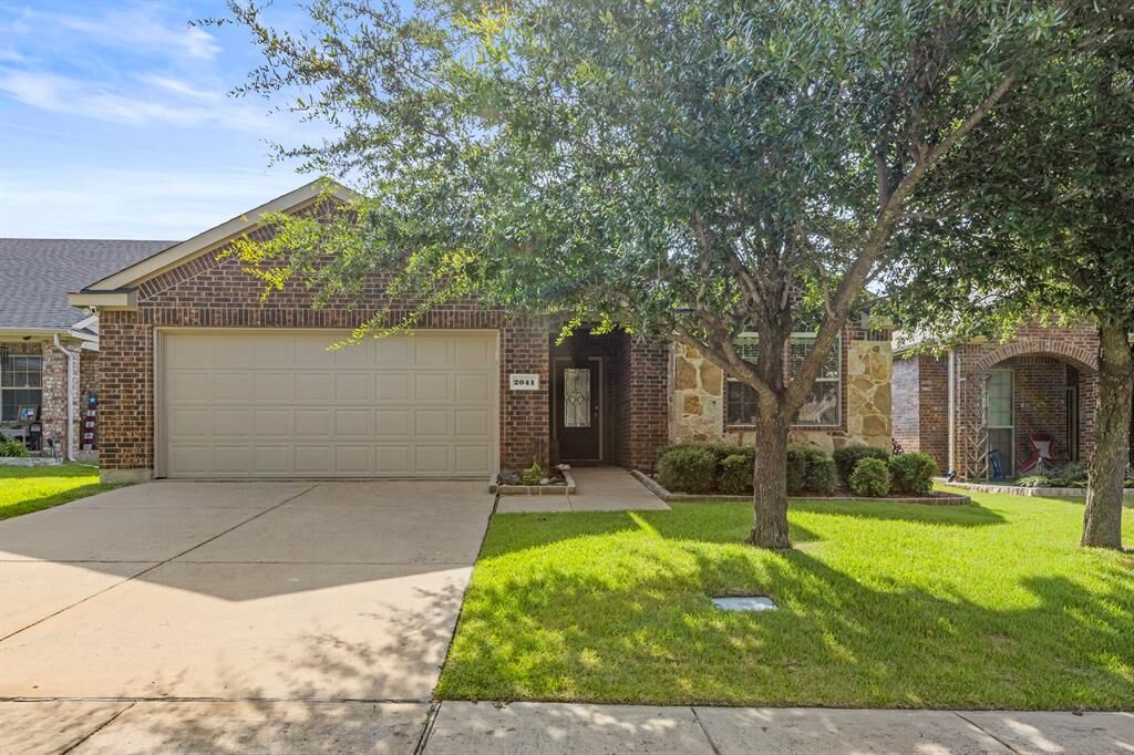 Property Photo:  2041 Shady Glen Trail  TX 75407 