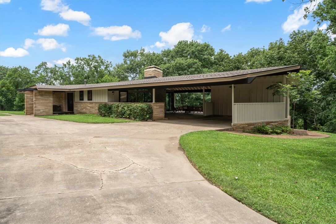 Property Photo: 100 Carl Street AR 72761