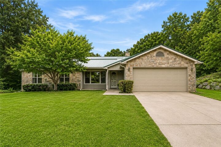 Property Photo:  11286 Black Oak Addition  AR 72701 